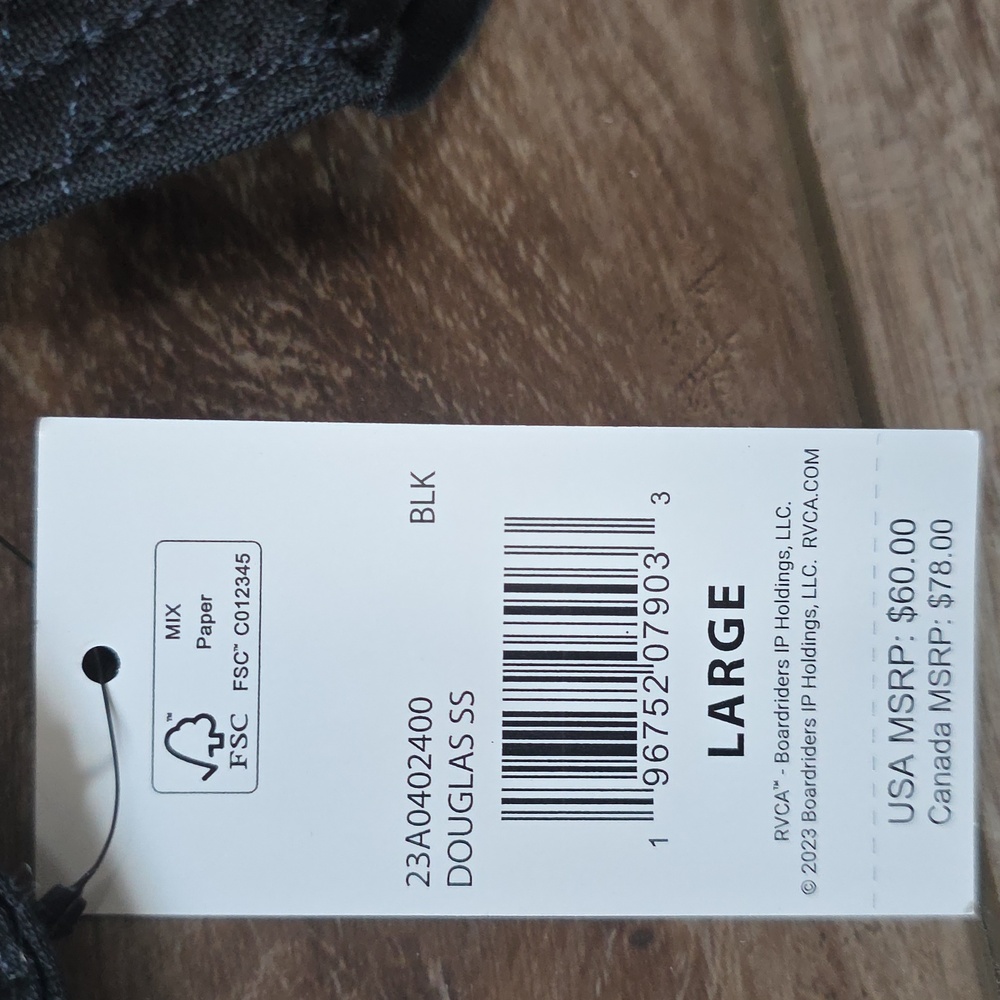 NWT Men's RVCA Douglas S/S Button Up Collared Shirt. Color Black & Size Large - Picture 2 of 5